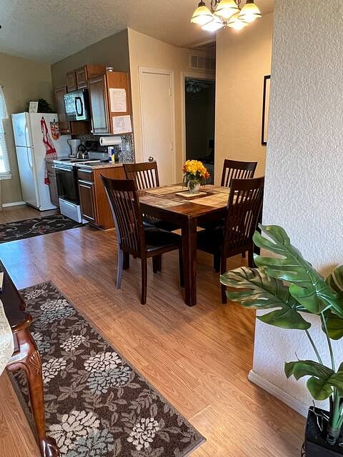Furnished Finder property 666422_1 photo 3