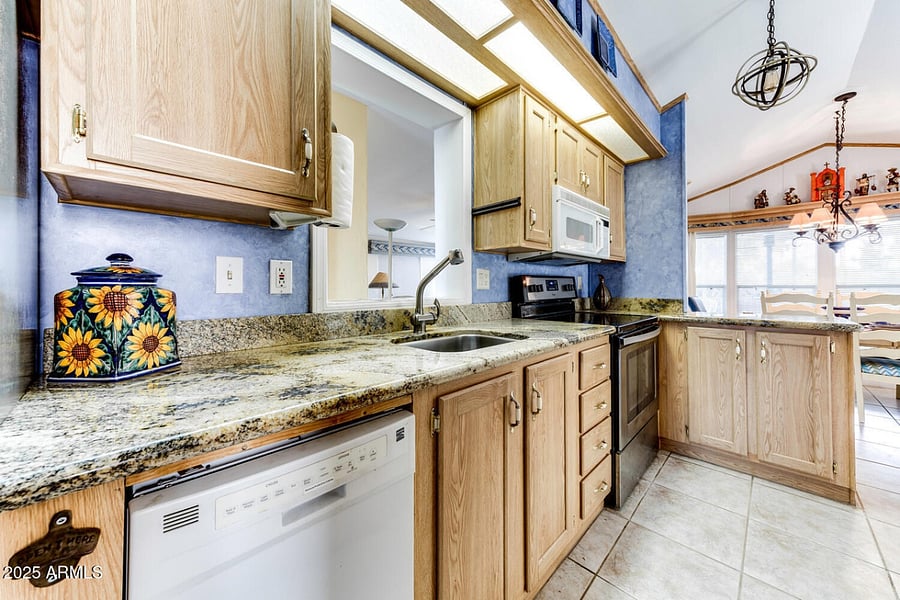 Furnished Finder property 666512_1 photo 4