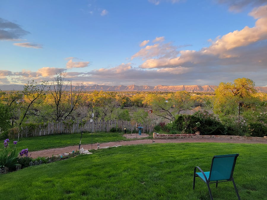 Gorgeous views of the bookcliff mountains
