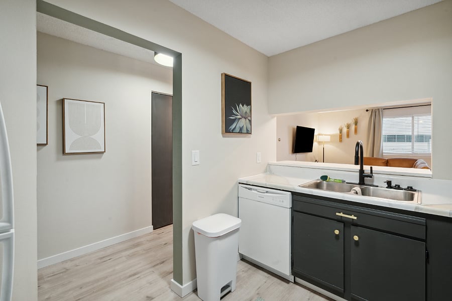 Furnished Finder property 666612_1 photo 12