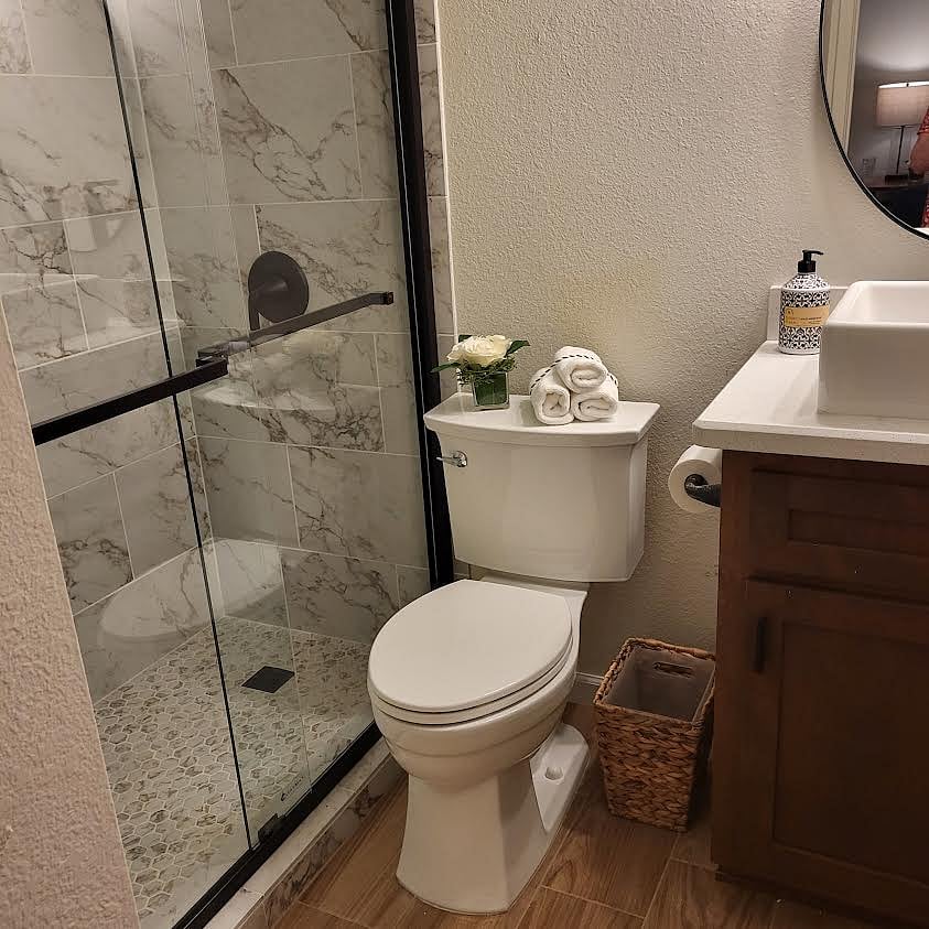 Main bathroom