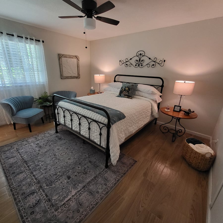 Main bedroom. Beauty rest mattress.