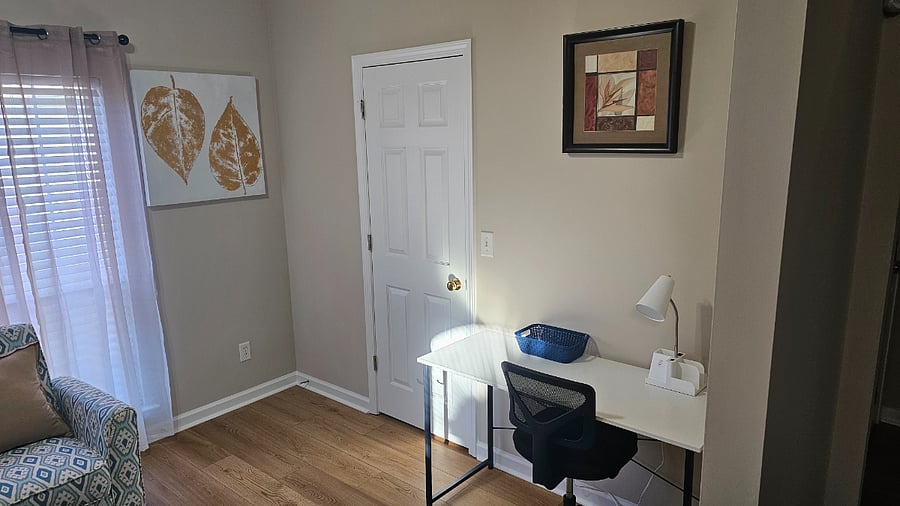 Den with office table & chair