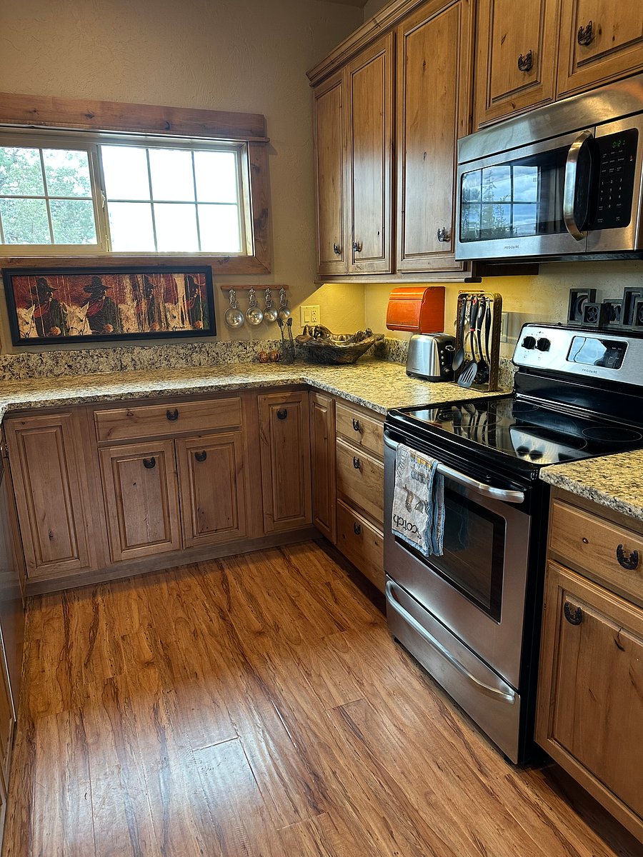 Furnished Finder property 666854_1 photo 33