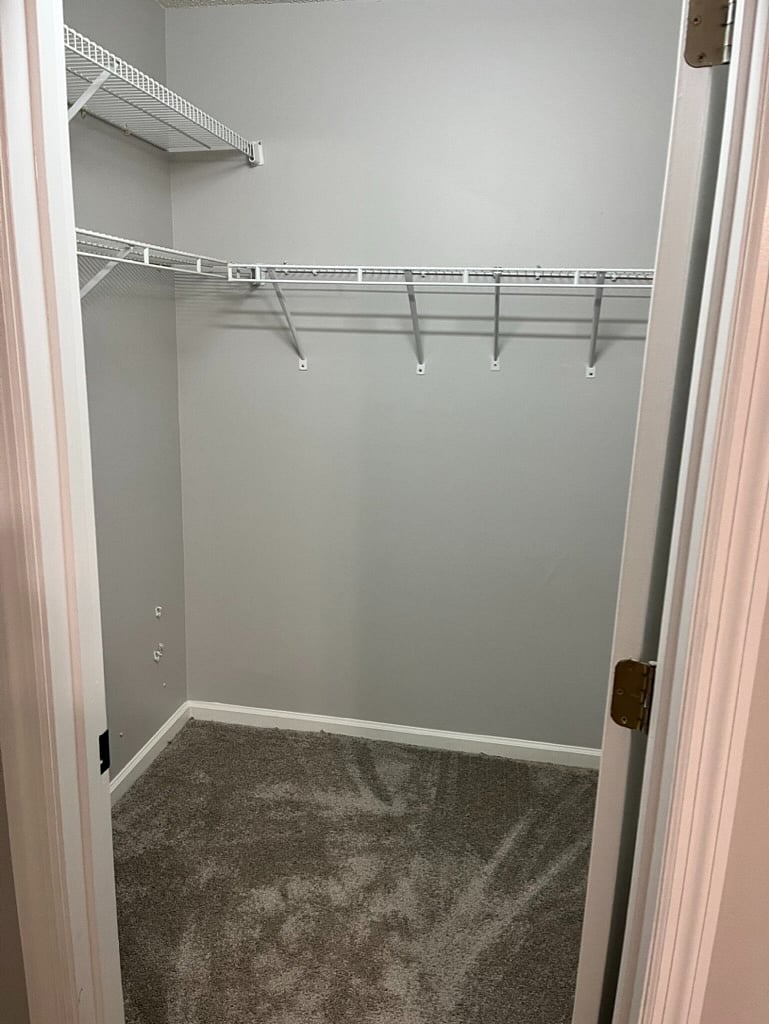 Walk in closet