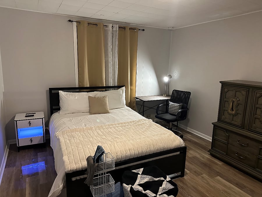 Furnished Finder property 667081_2 photo 1