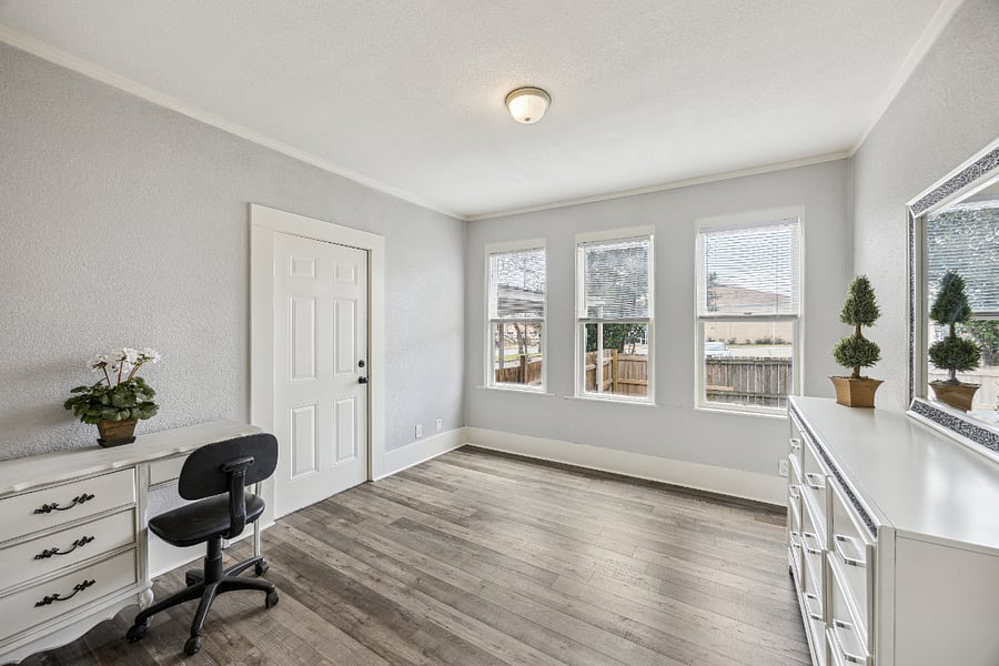 3rd bedroom is set up as an office but can be turned into a king bed or smaller upon request.