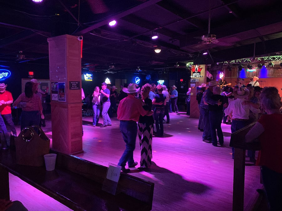 Bos Barn for Texas Two Step!