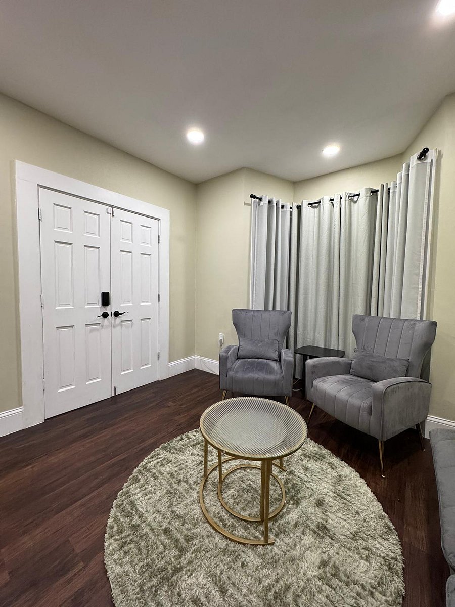 Furnished Finder property 667324_2 photo 3