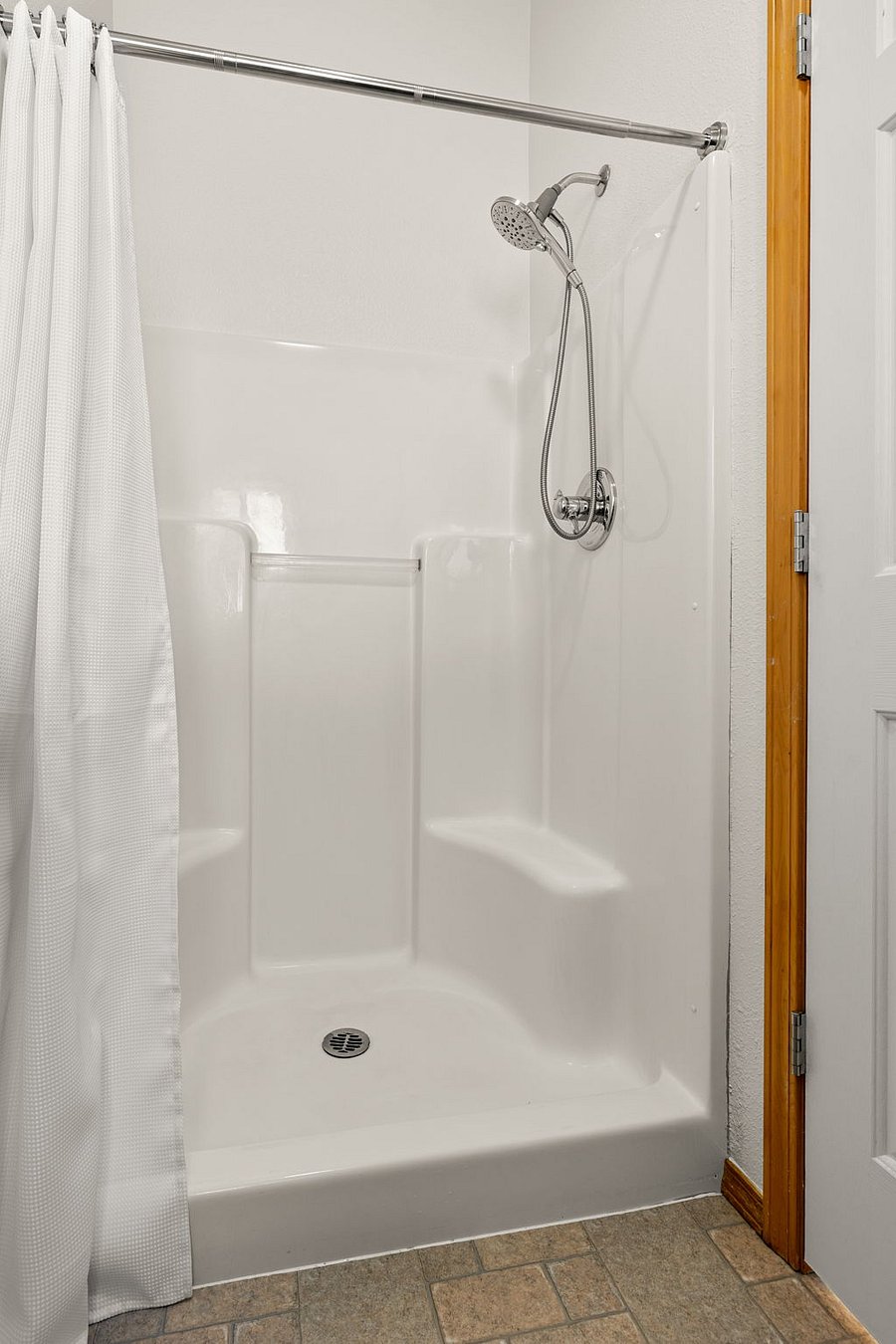Furnished Finder property 667351_1 photo 24