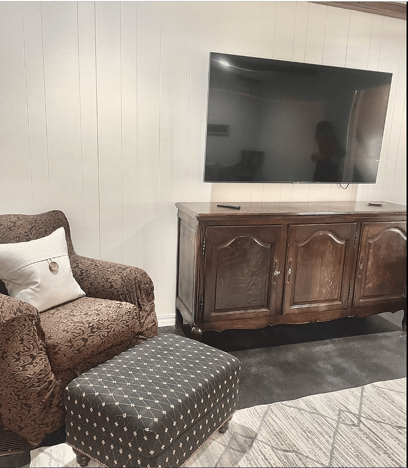 Great room with large TV