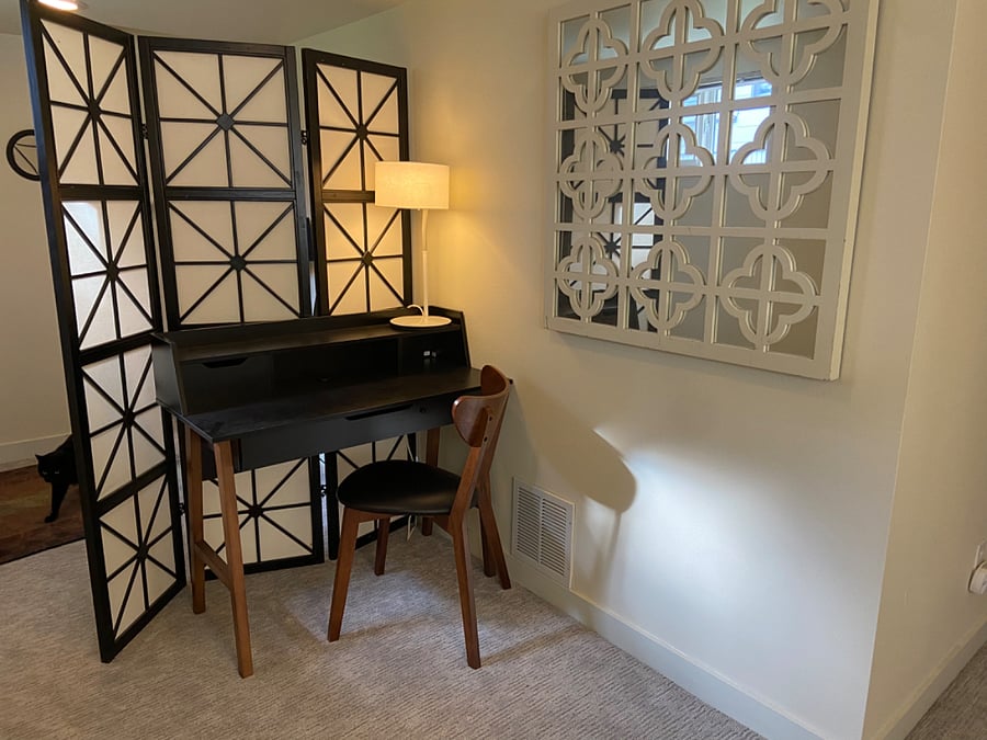 Desk & chair in livingroom