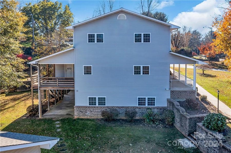 Side view of Main Home with apartment on lower left level.