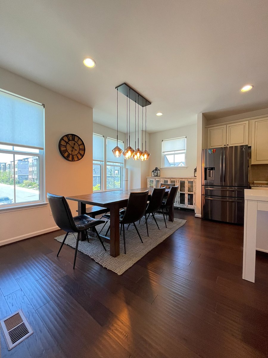Dining Room (2nd Floor)