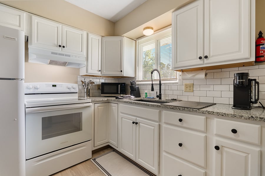 Furnished Finder property 667820_6 photo 9