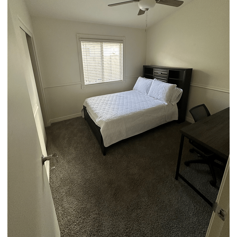 Bedroom #1