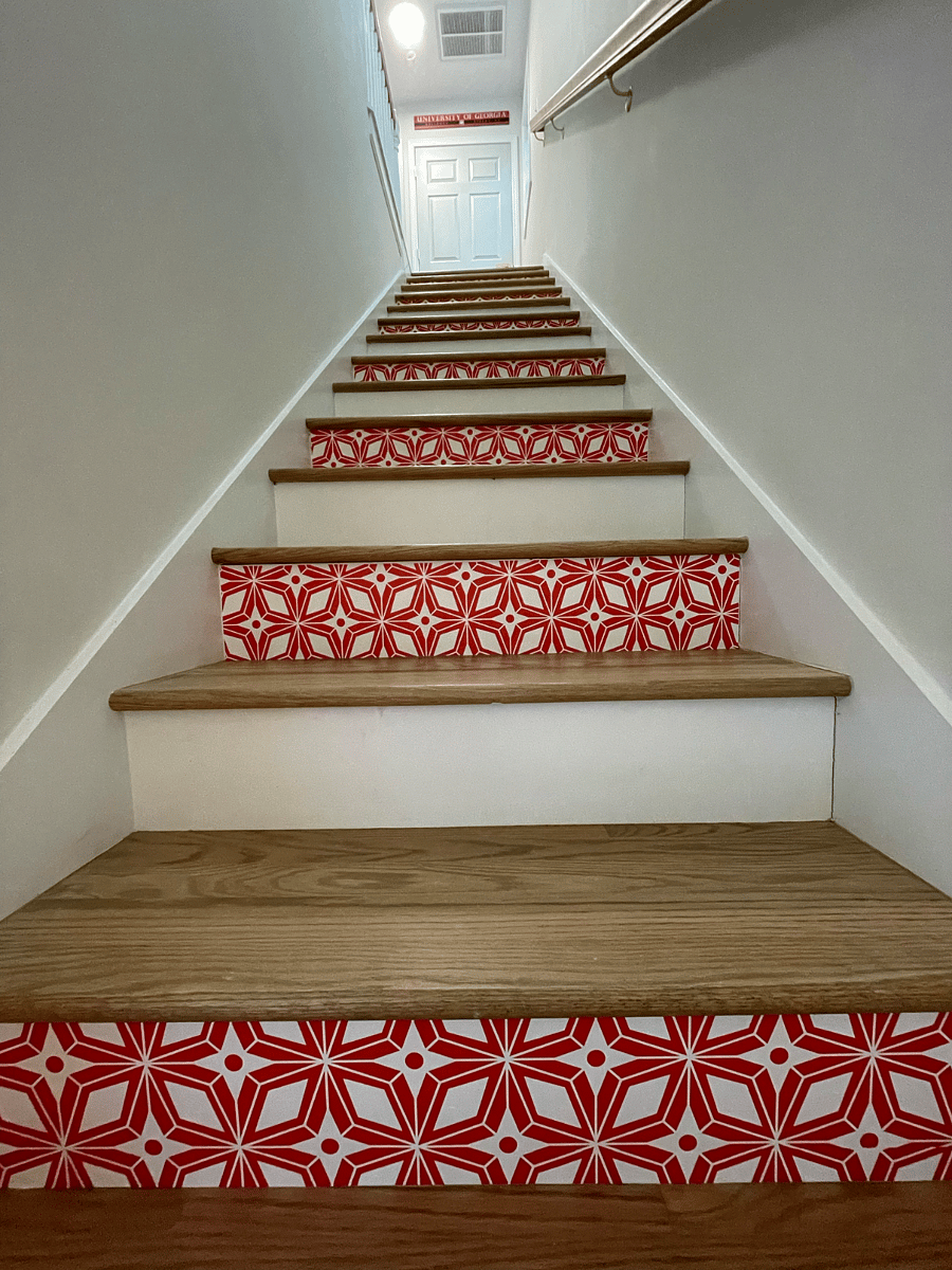 Full size stairs to the 2nd Floor