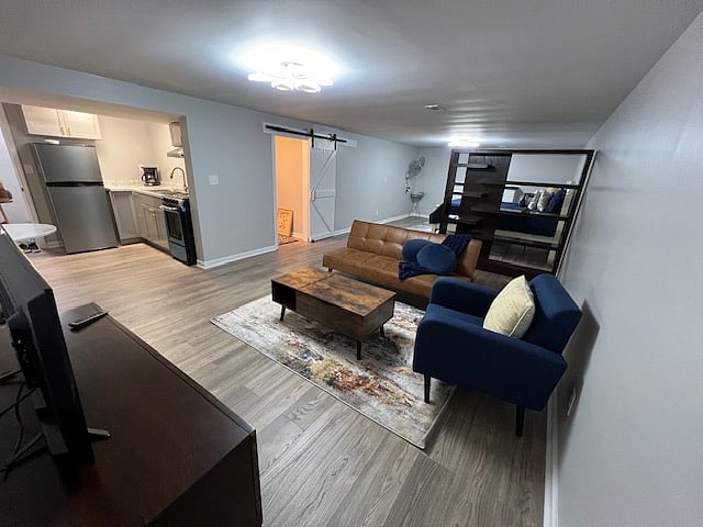 Furnished Finder property 668026_1 photo 1