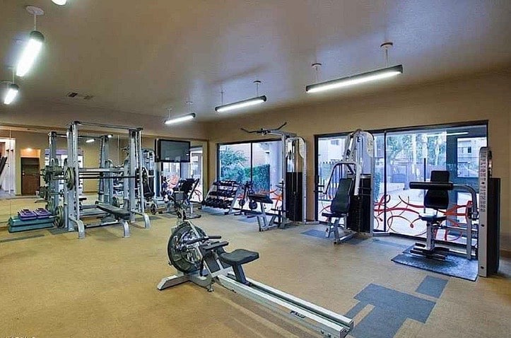 Furnished Finder property 668100_1 photo 6