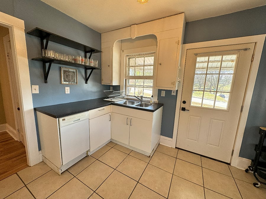 Furnished Finder property 668103_1 photo 8