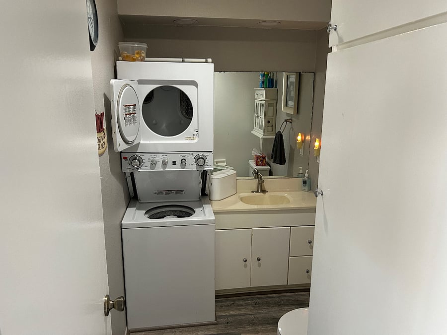 Washer/Dryer in unit as well as 2 on premises.