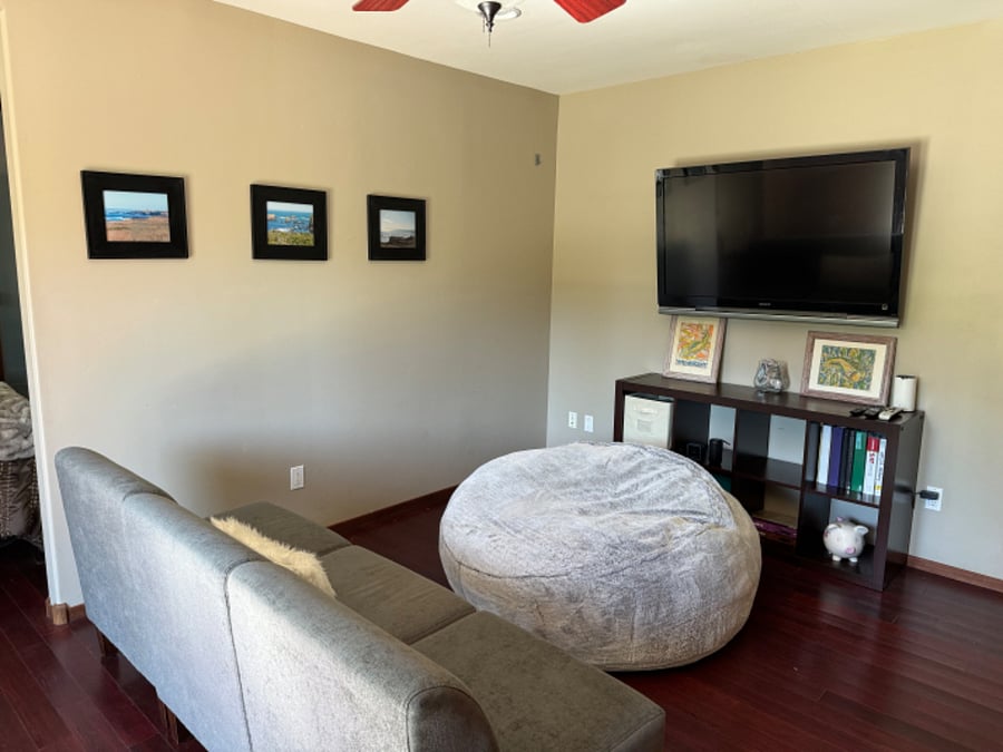 The Lounge