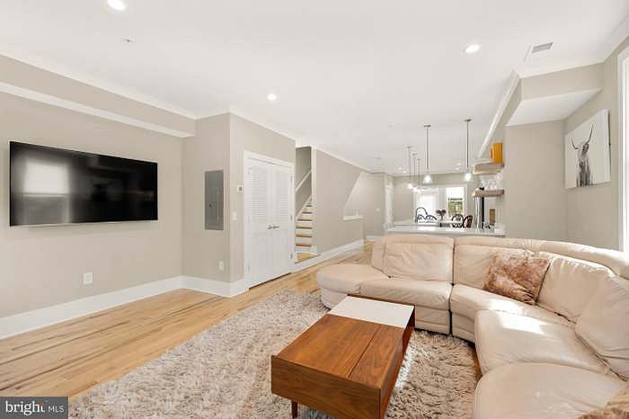 Furnished Finder property 668245_1 photo 4