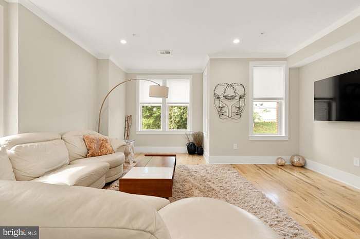 Furnished Finder property 668245_1 photo 1