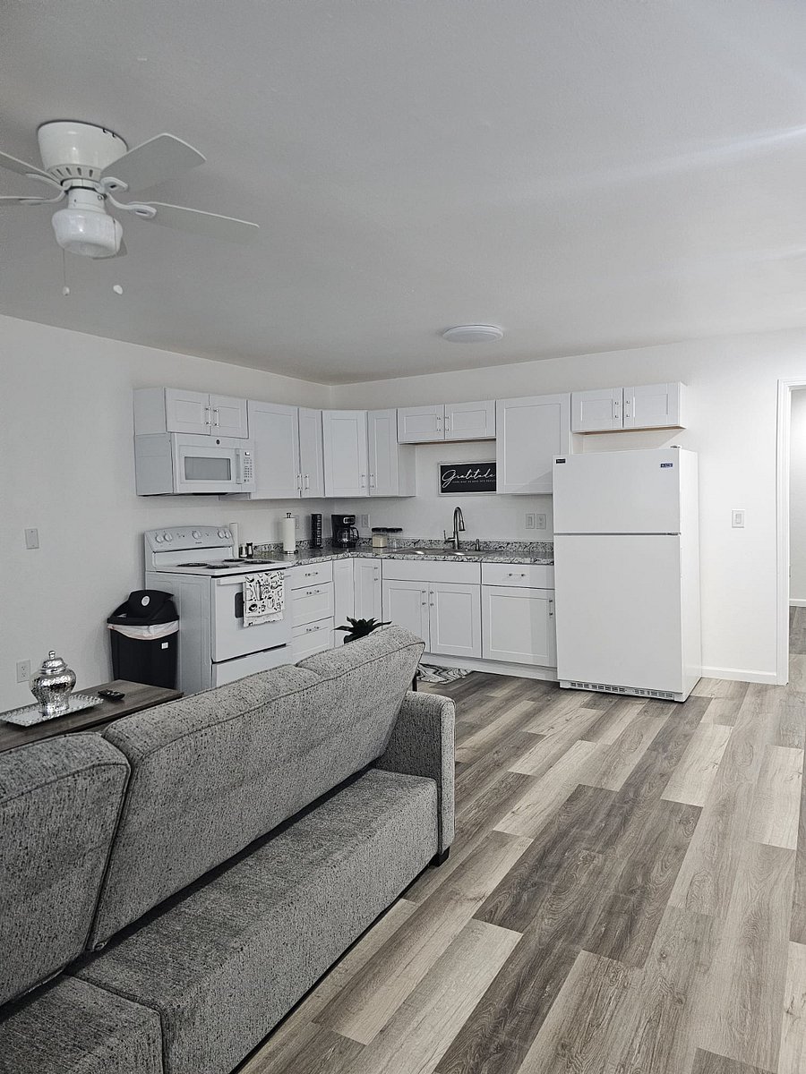 Furnished Finder property 668306_2 photo 8