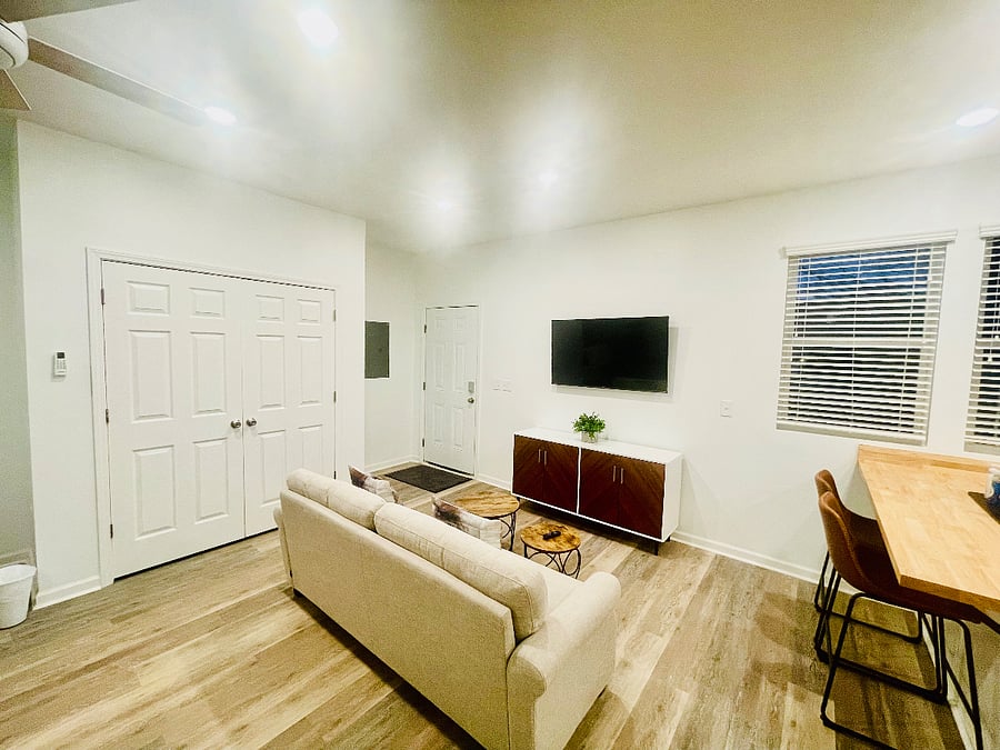 Furnished Finder property 668334_1 photo 3