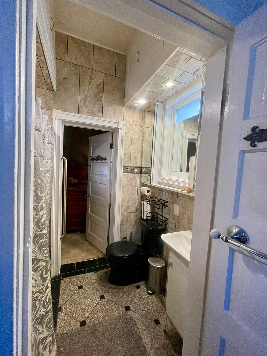 Furnished Finder property 668518_1 photo 17