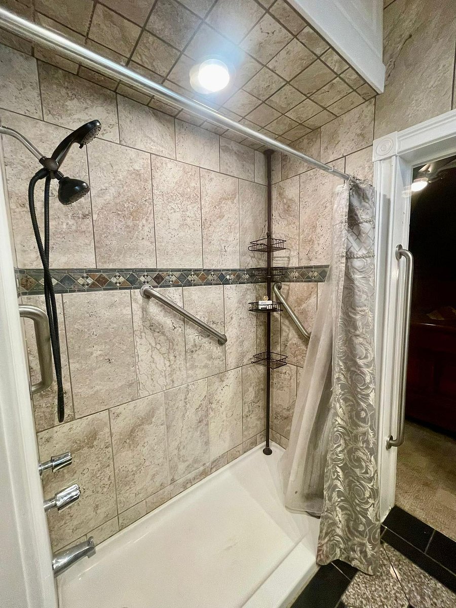 Furnished Finder property 668518_1 photo 18
