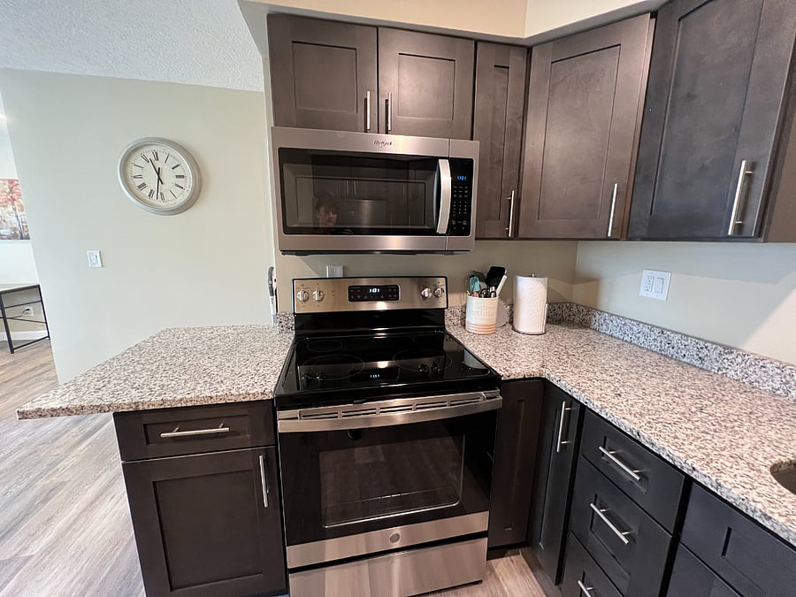 Furnished Finder property 668530_1 photo 3