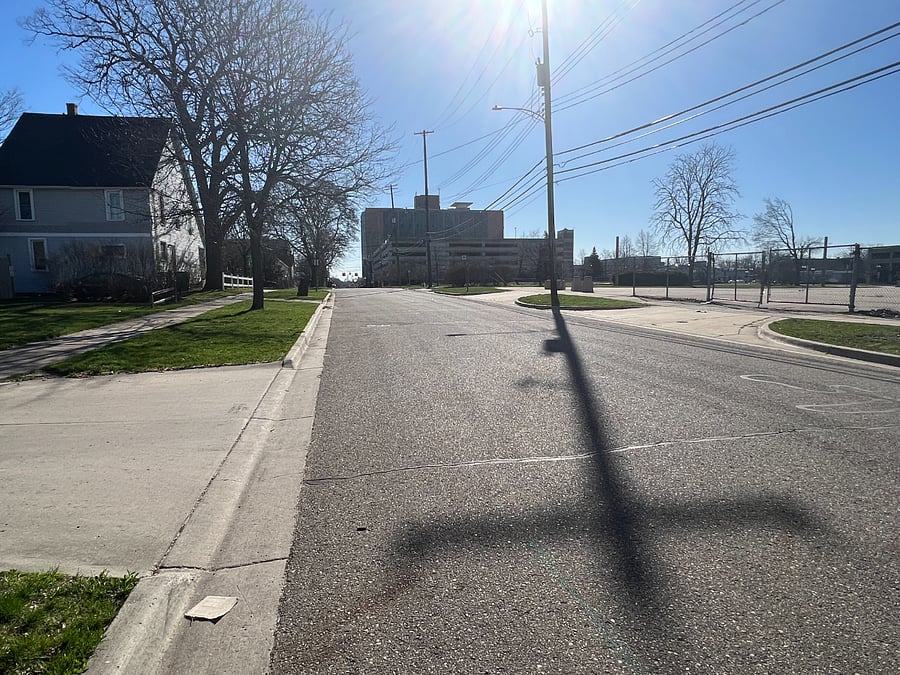 Walkable to UofM Sparrow