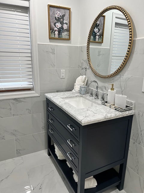 First floor bathroom with shower, towels available