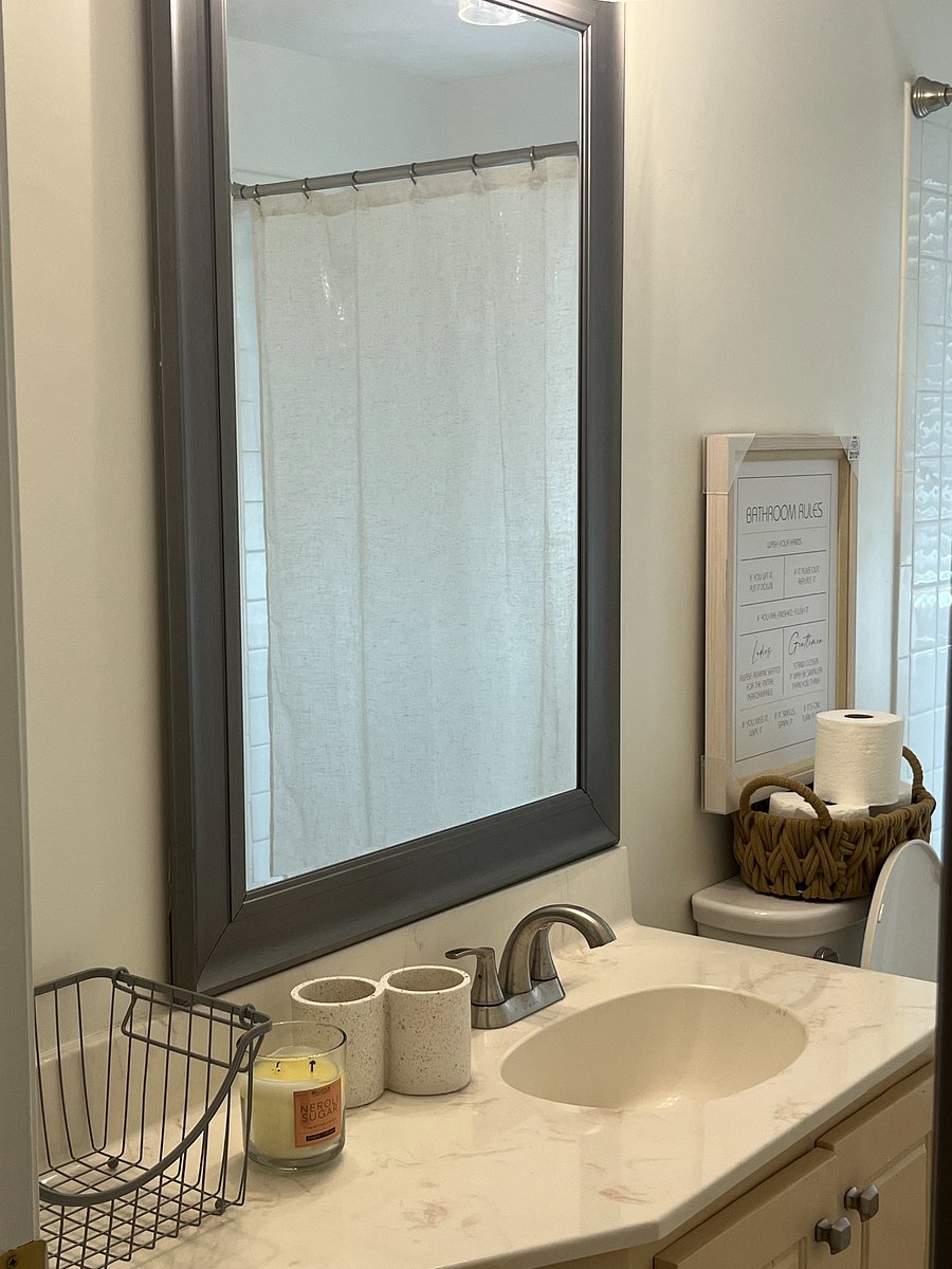 Shared bath for unit 2 and 3