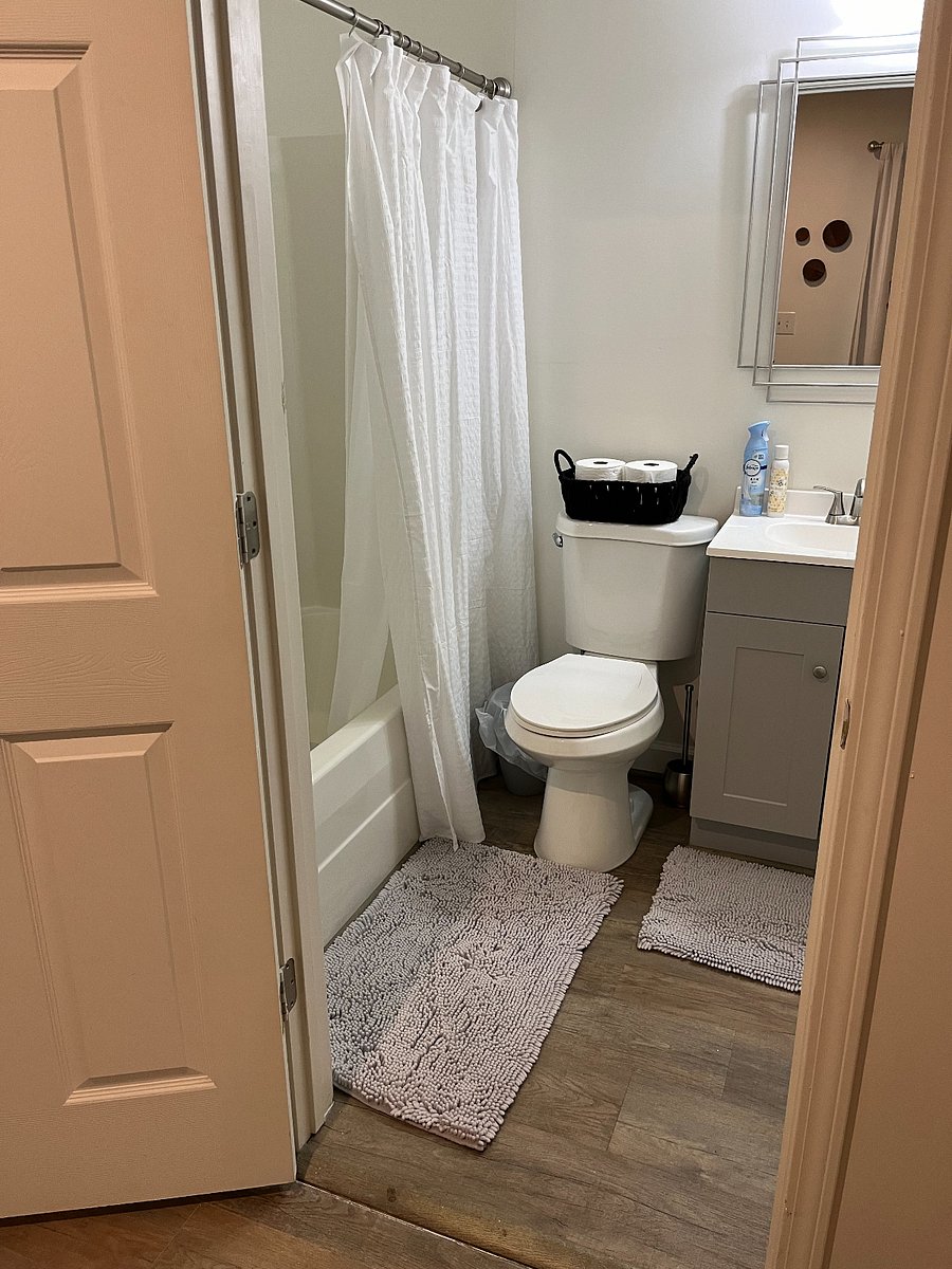 Unit 4 private bath