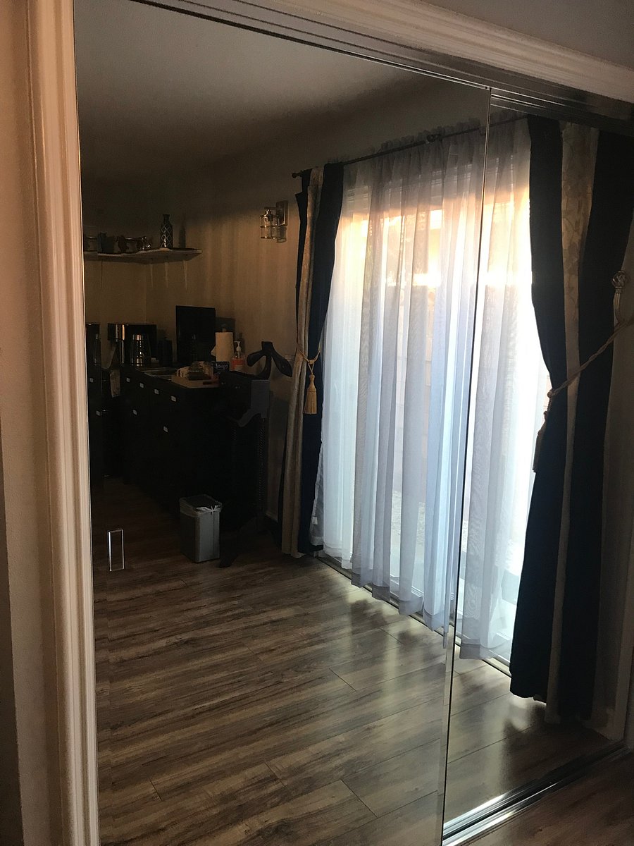 Furnished Finder property 668618_1 photo 73