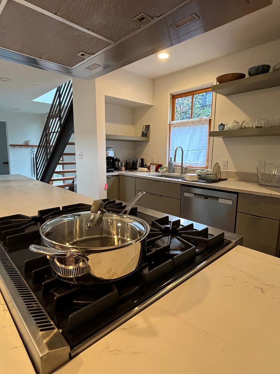 Furnished Finder property 668714_1 photo 4