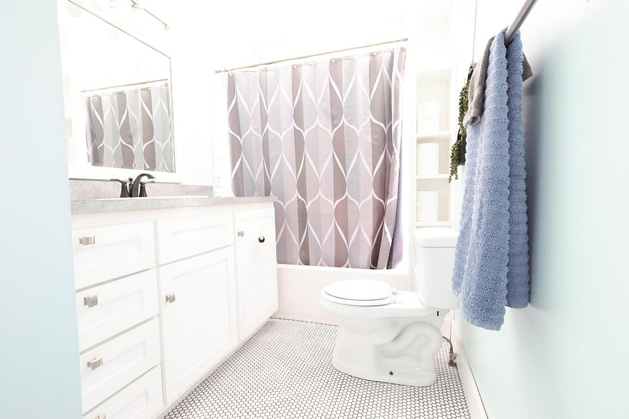 Main bathroom