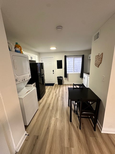 Furnished Finder property 668770_5 photo 4