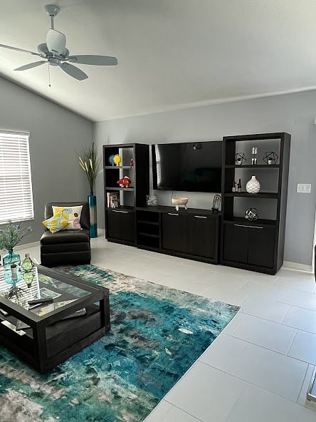 Catch up with the world or listen to your favorite music on this Smart TV (XFinity service with 182 channels).