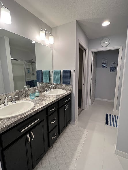 Master Bath with double sink. Fluffy towels included.
