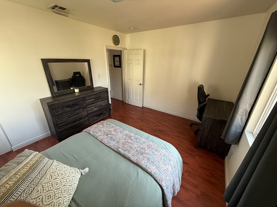 Furnished Finder property 668856_1 photo 3