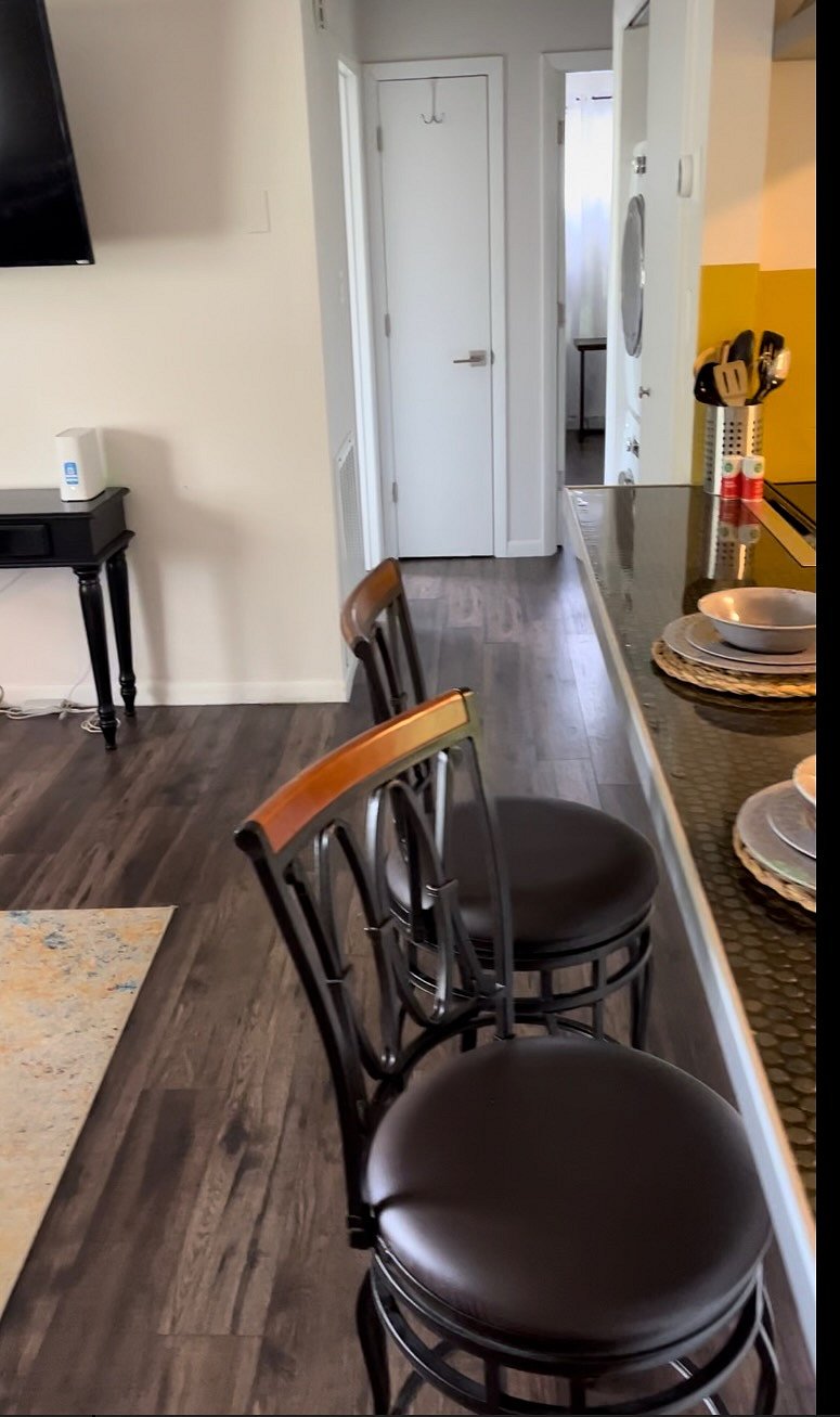 New cozy barstools for dining