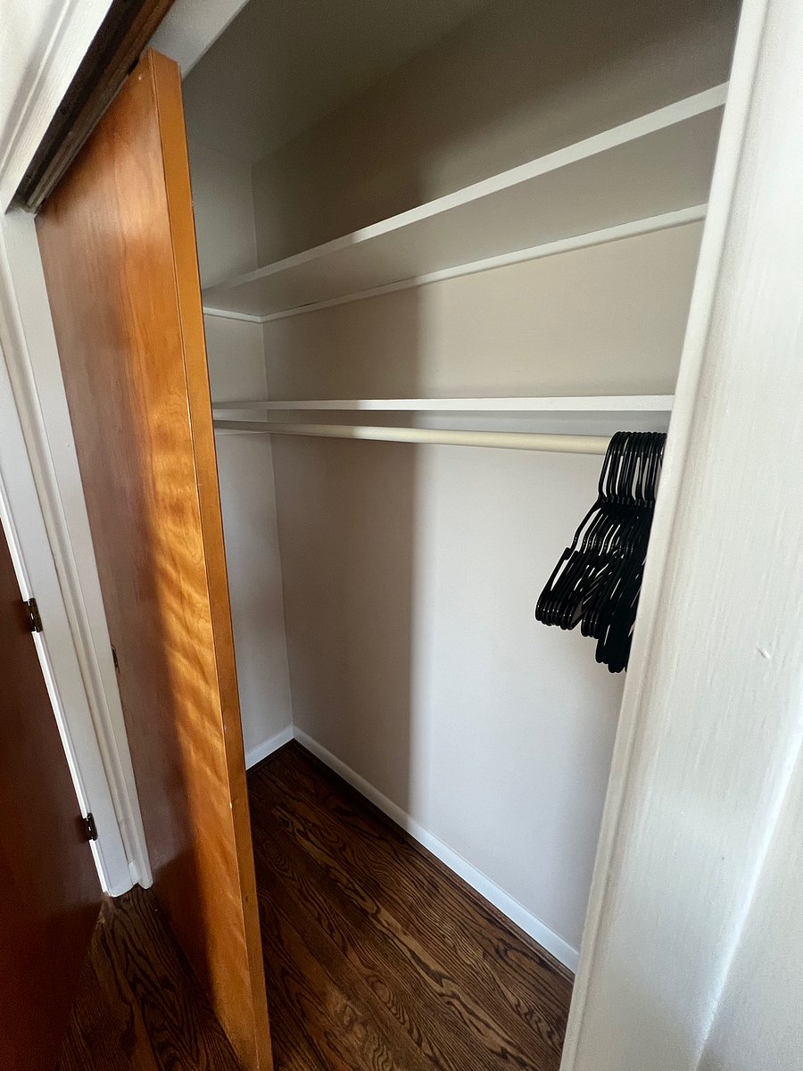 Bedroom 2 - Closet