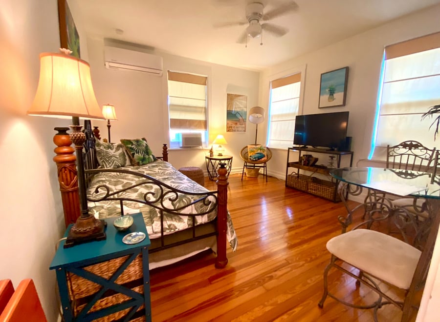 Living/dining room