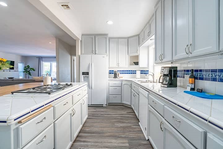 Furnished Finder property 669048_3 photo 15