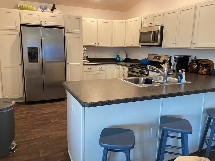 Fully-stocked Kitchen