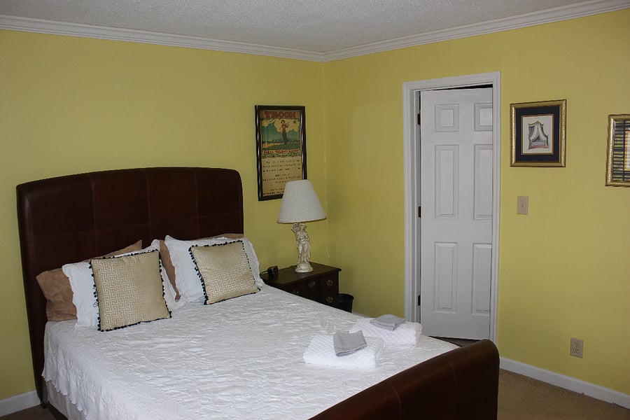 Second queen bedroom adjoins bathroom